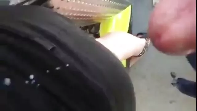 Miễn phí khiêu dâm, không giấy đăng ký  Tình dục bartender séc máy bay bà già